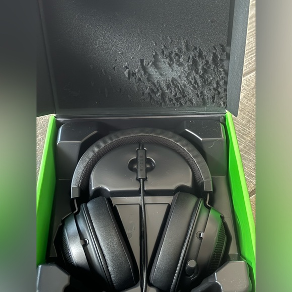 Razor Kraken multi-platform wired gaming headset | Black - Picture 10 of 13